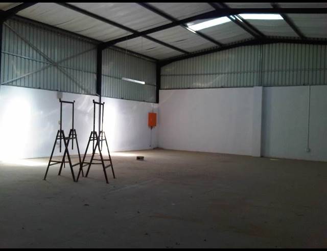 428M² FACTORY FOR SALE IN UVONGO